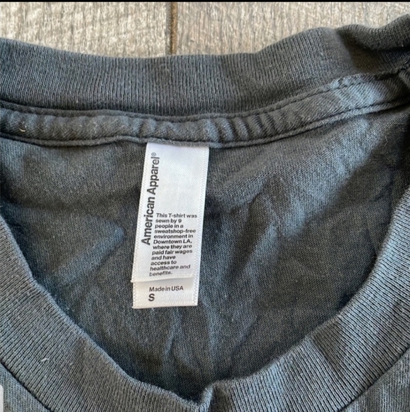 American apparel tshirt size small - Picture 3 of 4